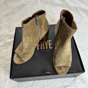 Frye Danica Peep Bootie Sand Suede Peep Toe Ankle Boots 5.5